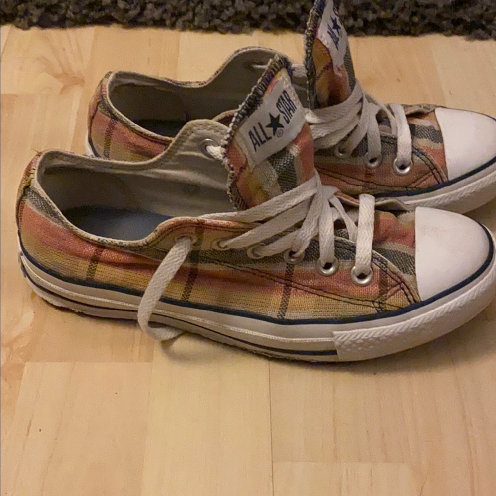 Plaid converse